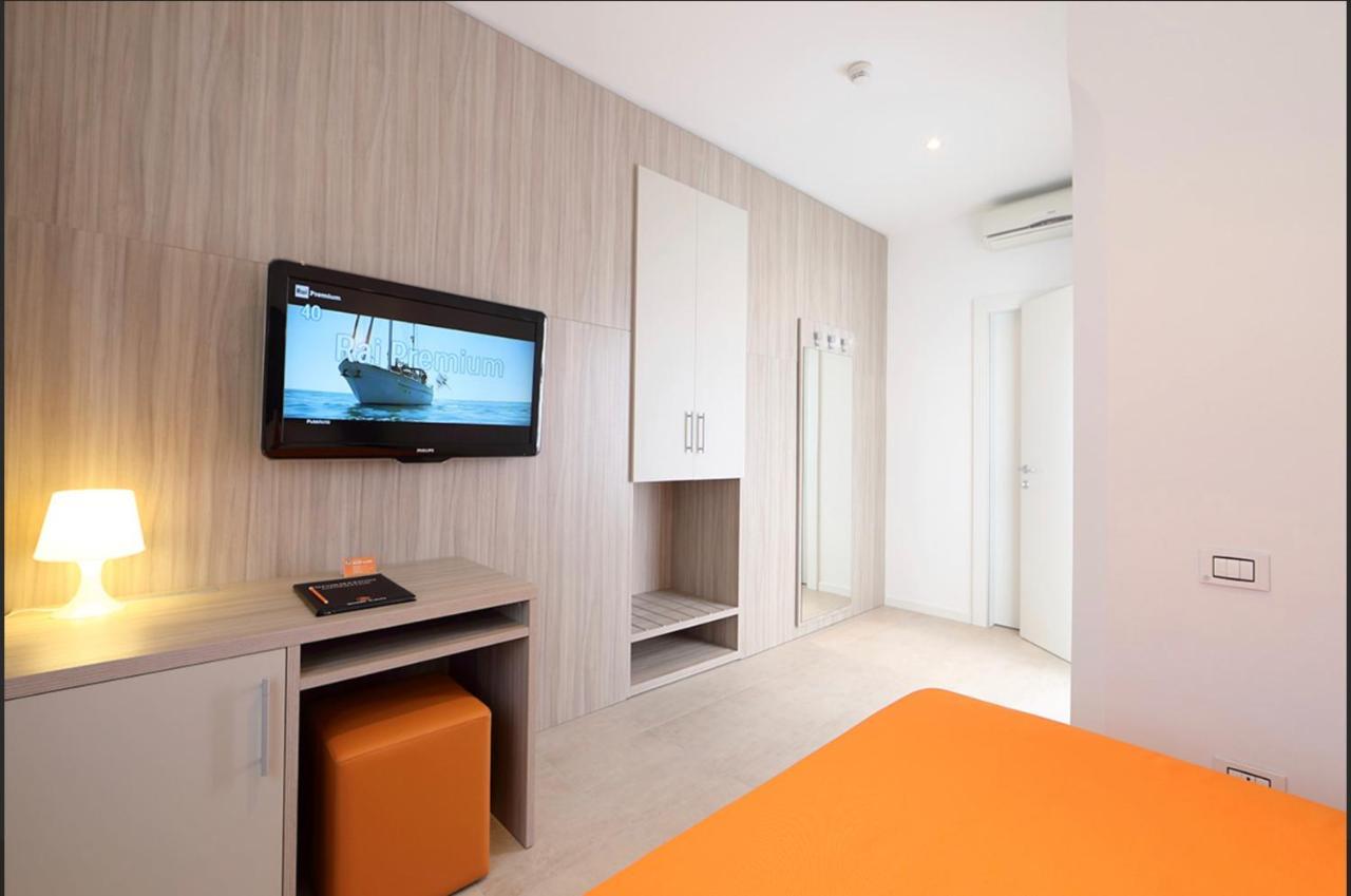 Hotel Simi Lan Линьяно-Саббьядоро Экстерьер фото