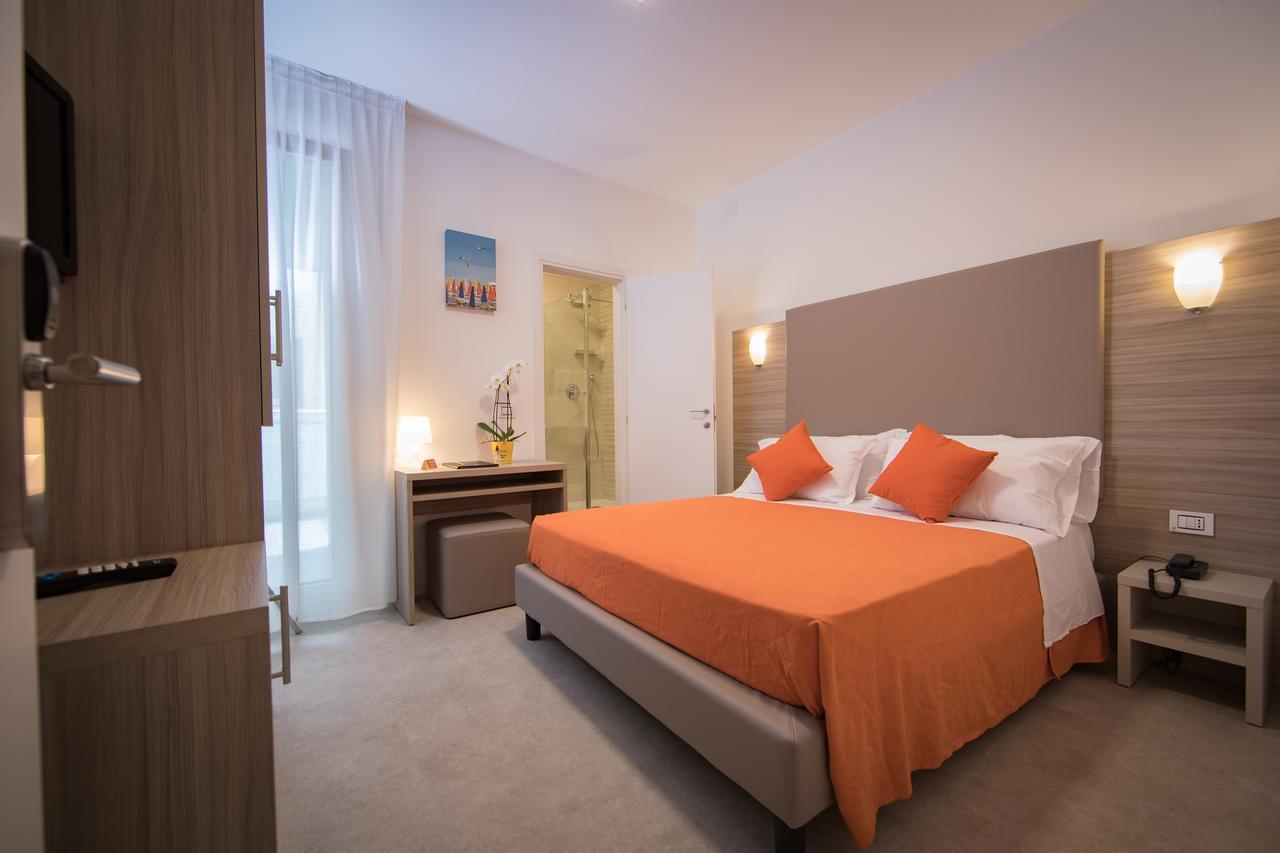 Hotel Simi Lan Линьяно-Саббьядоро Экстерьер фото