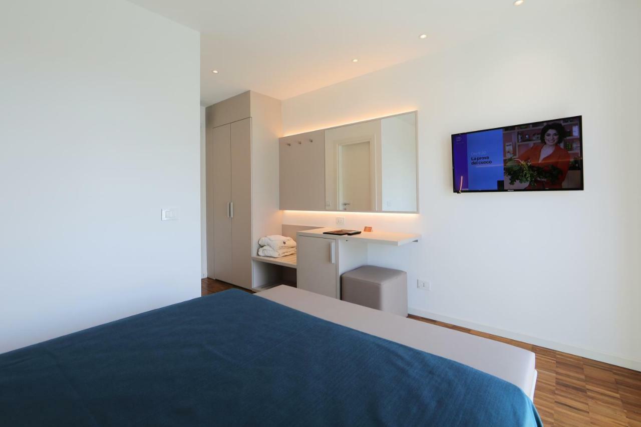 Hotel Simi Lan Линьяно-Саббьядоро Экстерьер фото